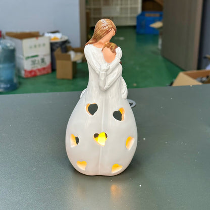 Hug candlesticks LED luminous family love mother and daughter Mother's Day resin home decoration hundreds of pieces festival